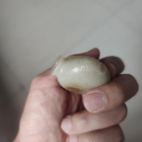 古玩玉器和田玉雕“鼻煙壺”拍賣，當前價格2400元
