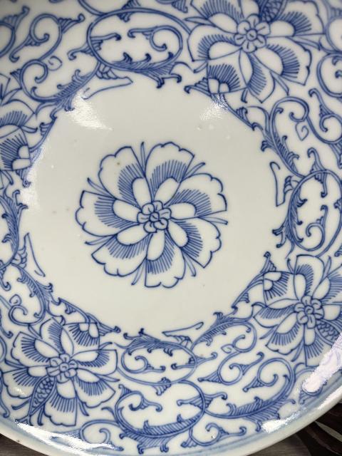 古玩陶瓷清嘉慶 精品青花淡描花卉紋大盤拍賣,當前價格1300元