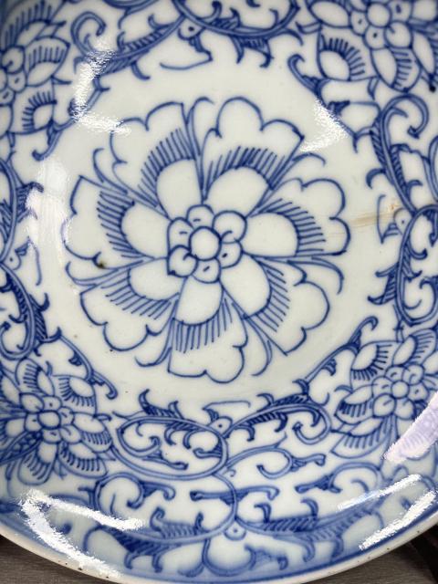 古玩陶瓷清中期 精品青花淡描花卉紋盤拍賣，當(dāng)前價(jià)格650元