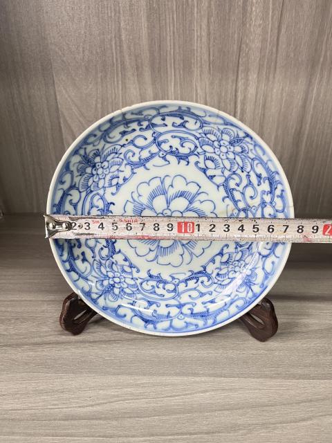 古玩陶瓷清中期 精品青花淡描花卉紋盤拍賣，當(dāng)前價(jià)格650元