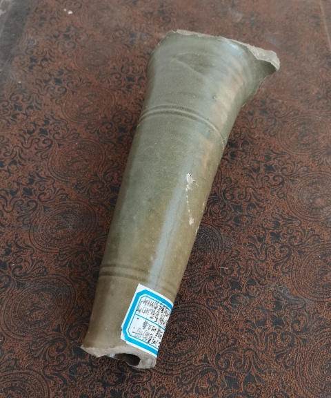 古玩陶瓷越窯青瓷竹節(jié)弦紋燈盞標(biāo)本拍賣,當(dāng)前價格0元