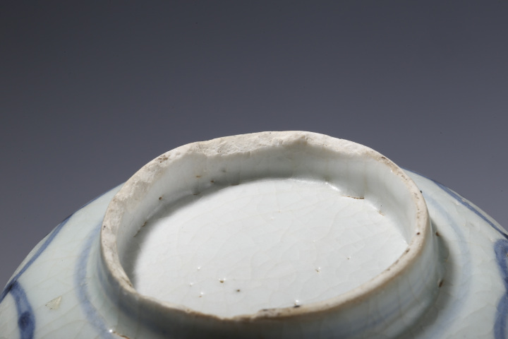 古玩陶瓷【21點25分截拍】明中·青花十字寶杵忍冬紋碗拍賣，當前價格12000元