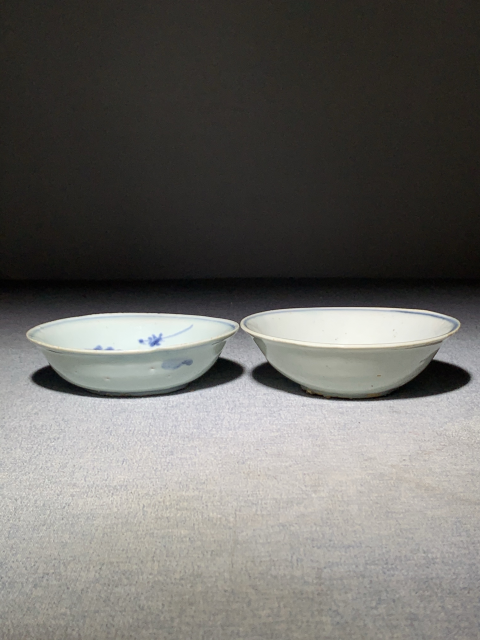 古玩陶瓷明晚·青花萊菔紋盤真品鑒賞圖