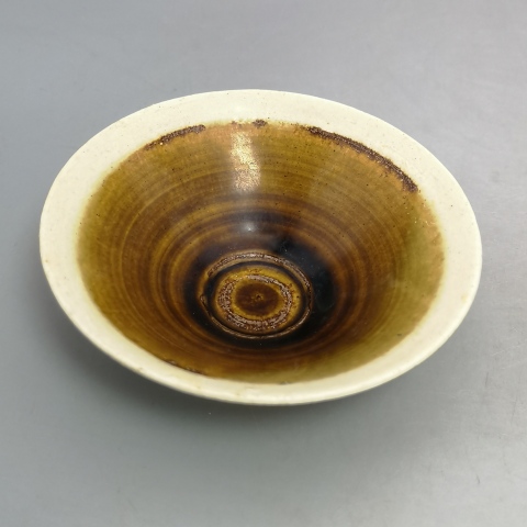古玩陶瓷宋代白覆輪 黃釉醬釉白覆輪 茶盞拍賣，當前價格3600元