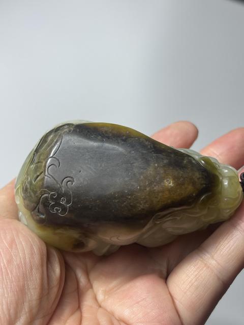 古玩玉器和田玉雕“瑞獸”把件拍賣,當前價格1680元