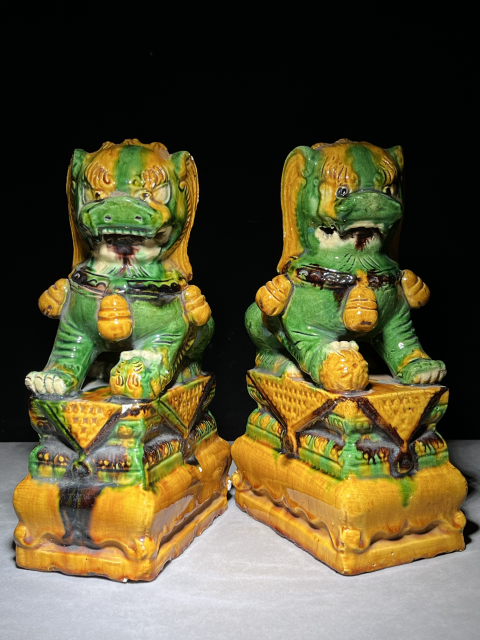 古玩陶瓷素三彩獅子擺件拍賣，當(dāng)前價格1600元