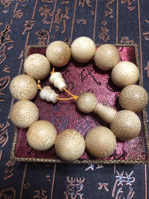 古玩玉器精品天然金絲竹手串拍賣，當前價格88元