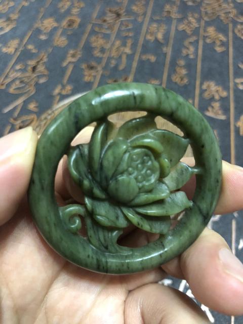 古玩玉器精品和田碧玉雕“蓮花”佩拍賣，當前價格336元