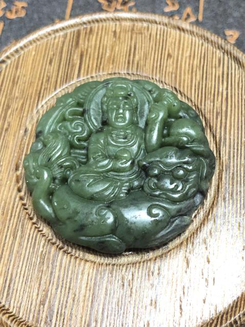 古玩玉器精品和田碧玉雕“菩薩”掛牌拍賣，當(dāng)前價(jià)格200元
