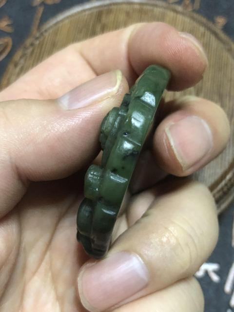 古玩玉器精品和田碧玉雕“菩薩”掛牌拍賣，當(dāng)前價(jià)格200元