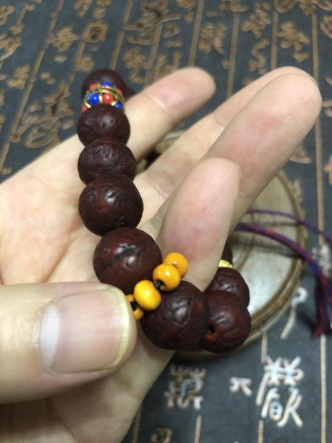 古玩玉器精品天然鳳眼菩提手串拍賣，當(dāng)前價(jià)格188元
