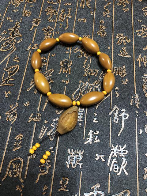 古玩玉器精品天然橄欖核雕手串拍賣，當前價格88元