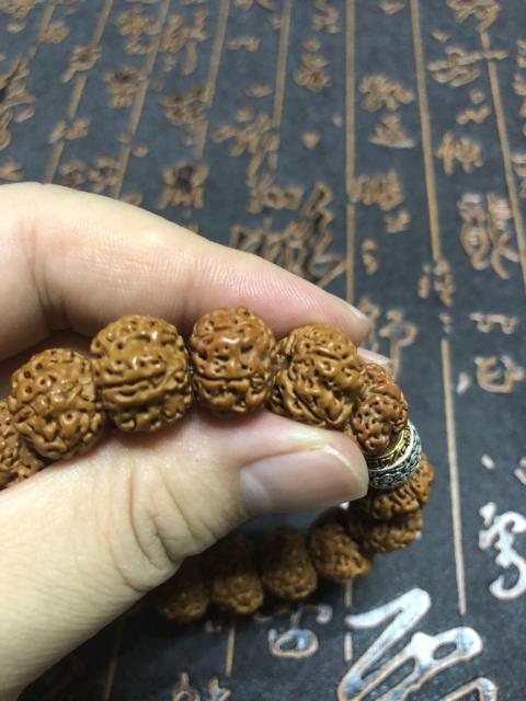 古玩玉器精品天然金剛菩提手串拍賣，當(dāng)前價(jià)格128元