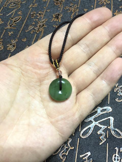 古玩玉器精品和田碧玉雕“平安扣”掛件拍賣，當(dāng)前價格188元