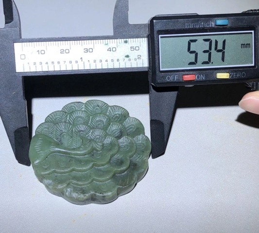 古玩玉器精品和田玉雕“孔雀開(kāi)屏”掛牌拍賣(mài),當(dāng)前價(jià)格388元
