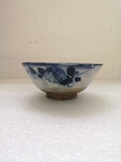 古玩陶瓷花卉紋青花碗拍賣,當前價格298元