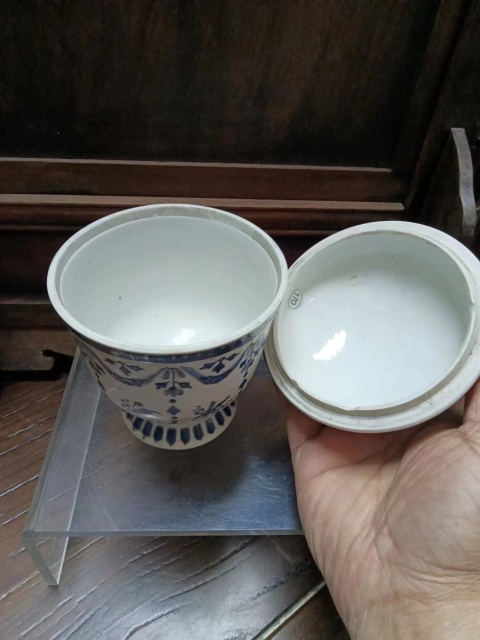 古玩陶瓷乾隆藍料彩描金八寶紋蓋杯拍賣,當前價格4000元