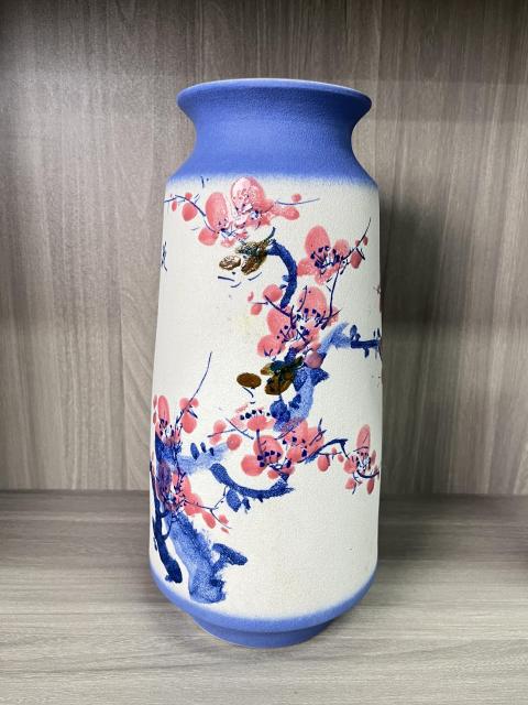 古玩陶瓷藍釉彩繪花鳥紋賞瓶拍賣，當前價格1元