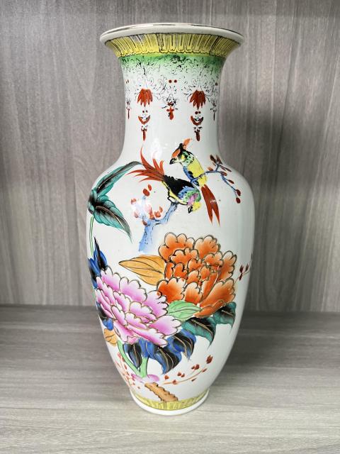 古玩陶瓷粉彩花鳥紋賞瓶拍賣,當前價格350元