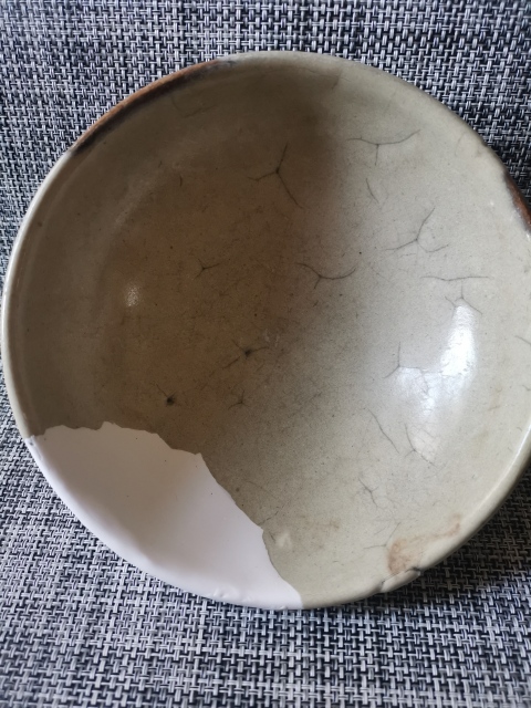 古玩陶瓷五大名窯之一元代鈞窯月白釉點(diǎn)彩大賞碗拍賣，當(dāng)前價(jià)格998元