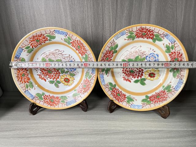 古玩陶瓷粉彩花卉紋折沿盤一對拍賣,當前價格290元