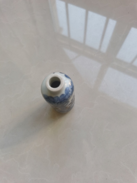 古玩陶瓷青花釉里紅鼻煙壺拍賣，當前價格10000元