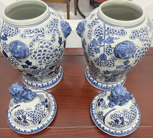 古玩陶瓷特大將軍罐 青花花卉紋獅耳將軍罐一對拍賣，當前價格1200元