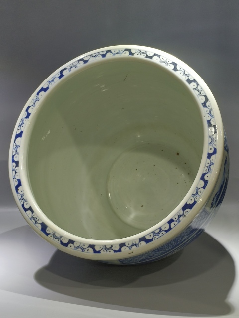 古玩陶瓷(已實物鑒真)晚清·青花冰梅-開窗魚紋-卷缸拍賣,當前價格0元