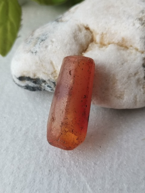古玩玉器秦漢.天然紅瑪瑙多棱珠拍賣,當(dāng)前價格496元