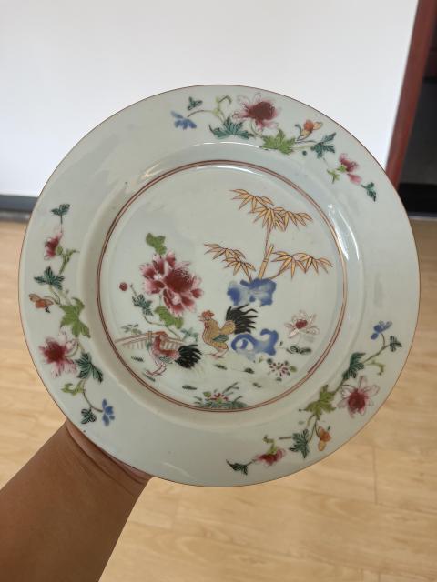 古玩陶瓷粉彩官上加官紋折沿盤拍賣,當前價格4300元