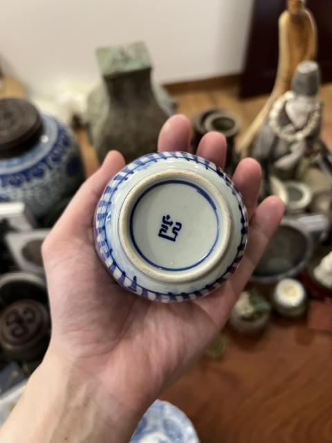 古玩陶瓷清代青花杯拍賣,當前價格233元