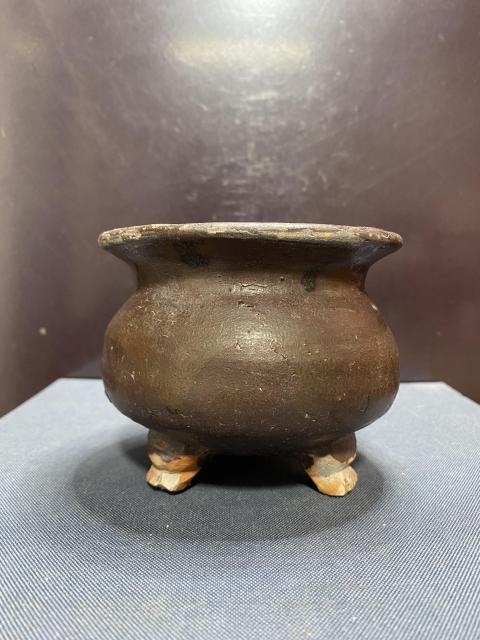 古玩陶瓷宋.吉州褐釉獸足爐拍賣，當前價格2900元