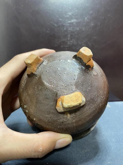 古玩陶瓷宋.吉州褐釉獸足爐拍賣，當前價格2900元