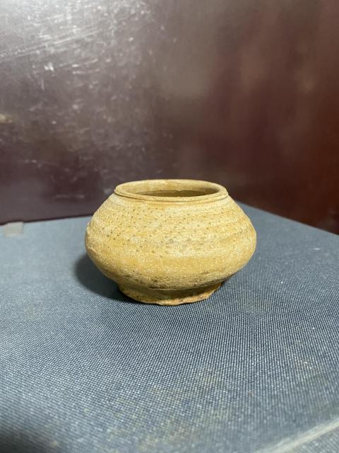 古玩陶瓷宋，黃釉水盂拍賣，當前價格1680元