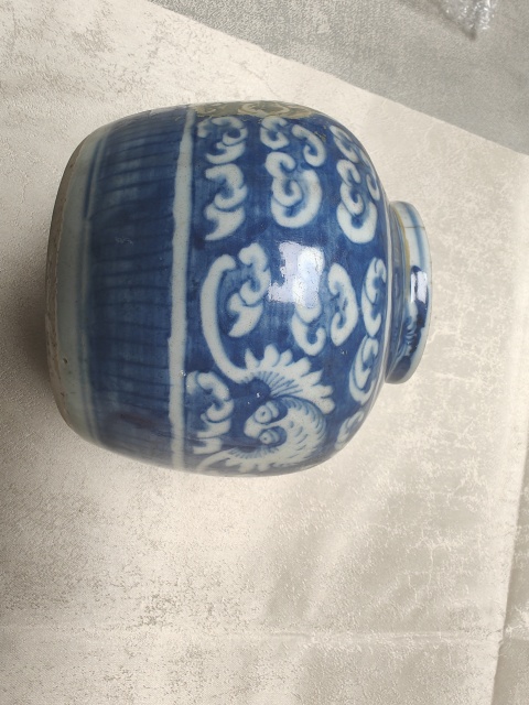 古玩陶瓷清中期-青花云蝠紋壺改件拍賣，當前價格980元