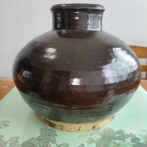 古玩陶瓷明代,磁州窯醬釉玄紋高領罐拍賣,當前價格760元