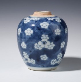 古玩陶瓷康熙·青花冰梅小罐真品鑒賞圖