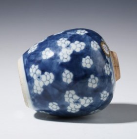 古玩陶瓷康熙·青花冰梅小罐真品鑒賞圖