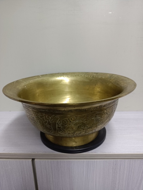 古玩陶瓷龍紋折沿銅盆拍賣,當前價格12000元