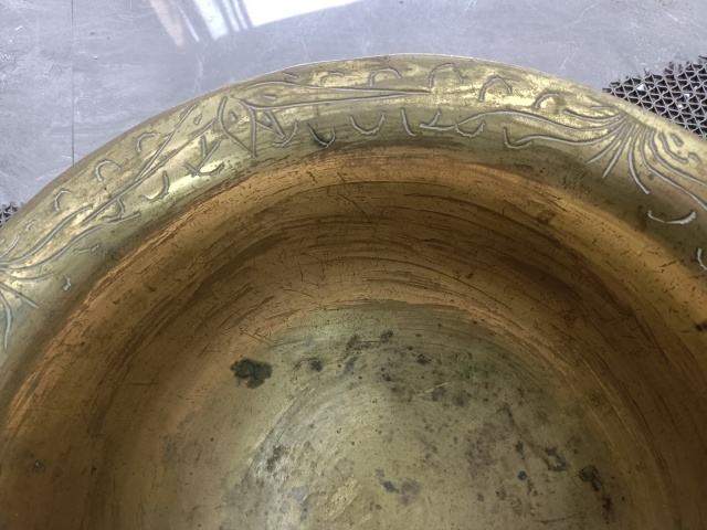 古玩陶瓷龍紋折沿銅盆拍賣,當前價格12000元