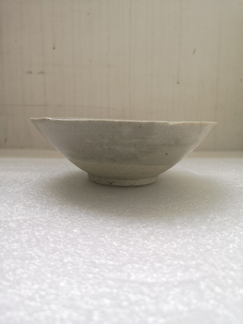 古玩陶瓷宋代澀圈圈足疊燒工藝影青碗拍賣,當前價格398元