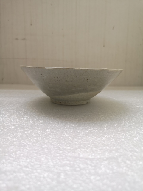 古玩陶瓷宋代澀圈圈足疊燒工藝影青碗拍賣,當前價格398元