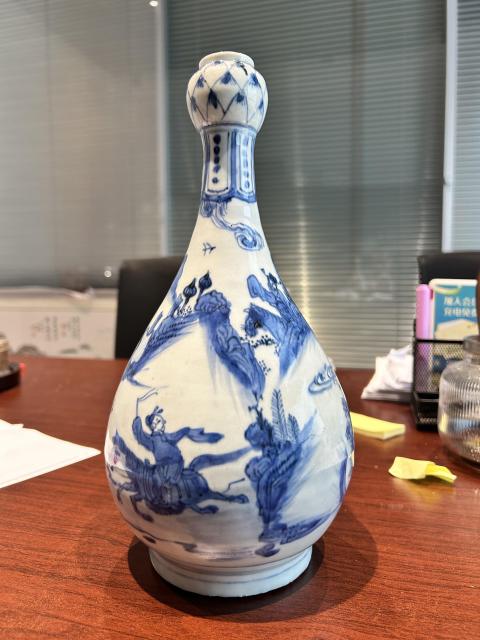 古玩陶瓷晚明青花蕭何月下追韓信圖蒜頭瓶拍賣，當(dāng)前價(jià)格85000元