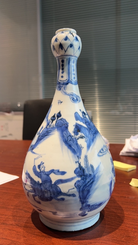 古玩陶瓷晚明青花蕭何月下追韓信圖蒜頭瓶拍賣，當(dāng)前價(jià)格85000元