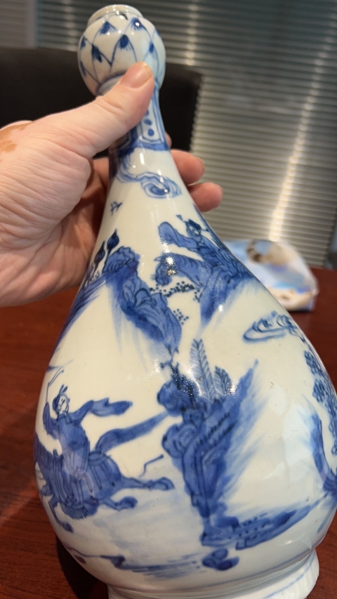 古玩陶瓷晚明青花蕭何月下追韓信圖蒜頭瓶拍賣，當(dāng)前價(jià)格85000元