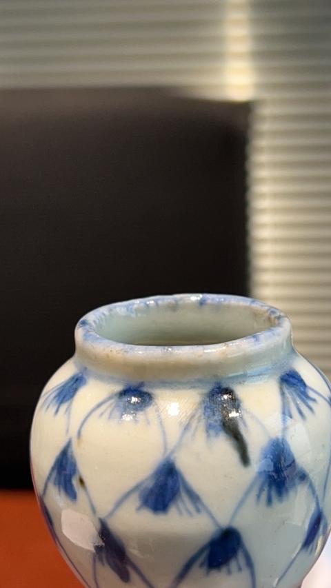 古玩陶瓷晚明青花蕭何月下追韓信圖蒜頭瓶拍賣，當(dāng)前價(jià)格85000元