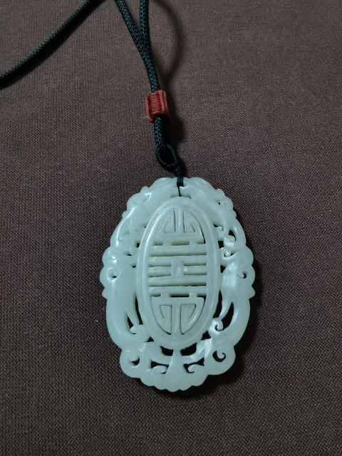 古玩玉器和田白玉雙鳳佩拍賣(mài)，當(dāng)前價(jià)格580元