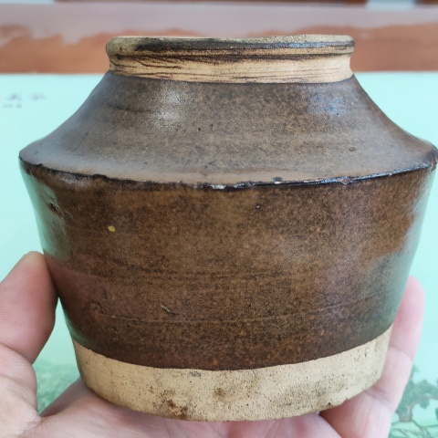 古玩陶瓷明，磁州窯茶葉末釉折肩罐拍賣，當(dāng)前價(jià)格299元