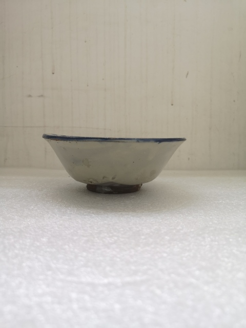 古玩陶瓷清早期磁州窯碗拍賣，當前價格398元