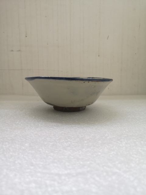 古玩陶瓷清早期磁州窯碗拍賣，當前價格398元